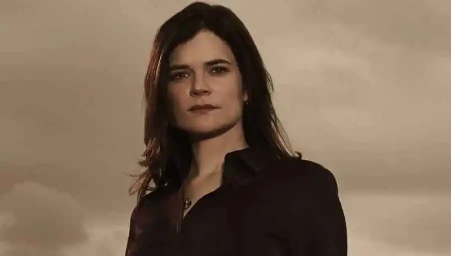 Мари Шрейдер (Бетси Брандт)